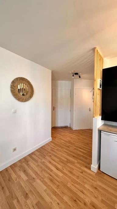 Villeurbanne • T2 Fraternite • Hostisy Zewnętrze zdjęcie