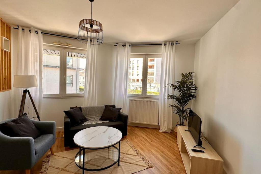 Villeurbanne • T2 Fraternite • Hostisy Zewnętrze zdjęcie